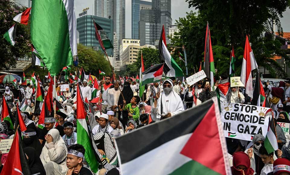 استجابات إندونيسيا المختلفة تجاه فلسطين وتركستان الشرقية والروهينجا في ميانمار 1 photo 2023 11 30 11 22 58