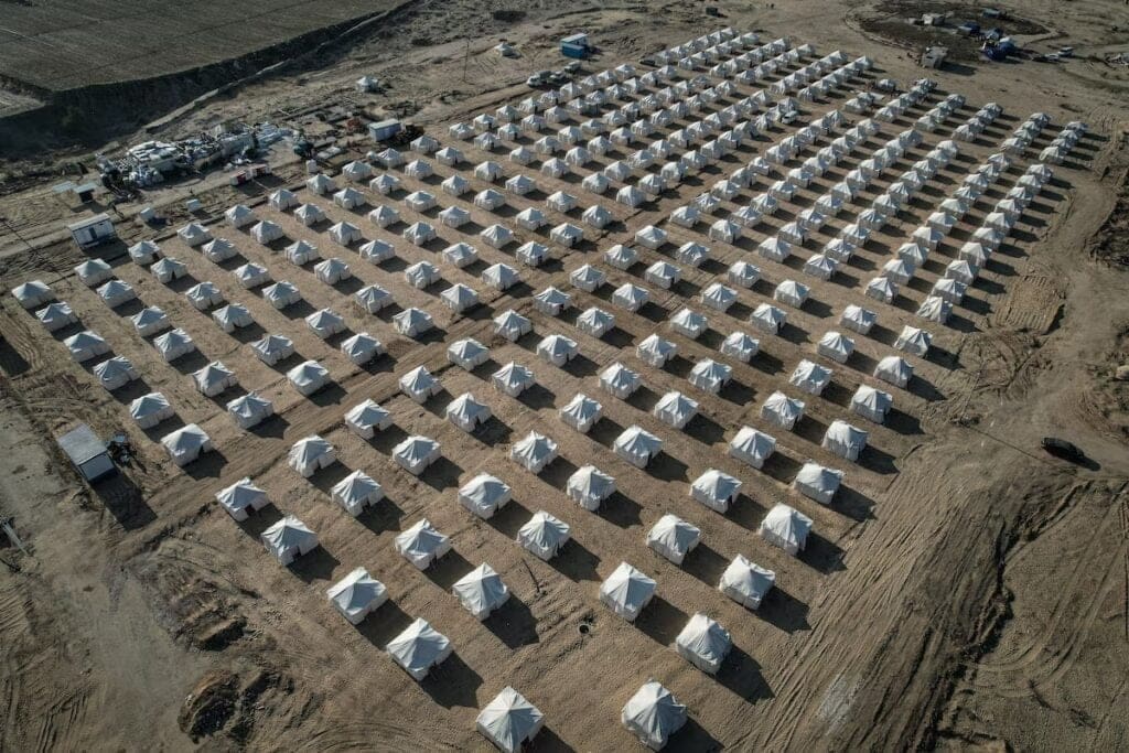 مع عودة سكان غزة إلى منازلهم المدمرة، وزراء إسرائيليون يضغطون لإعادة التوطين 2 photo 2024 01 07 15 27 44