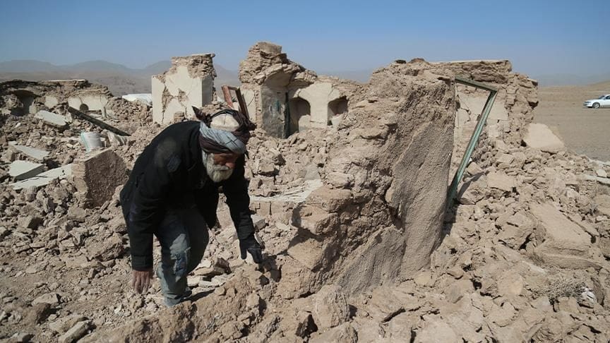 thumbs b c 18c6590ce55af97a40daa440356a5281