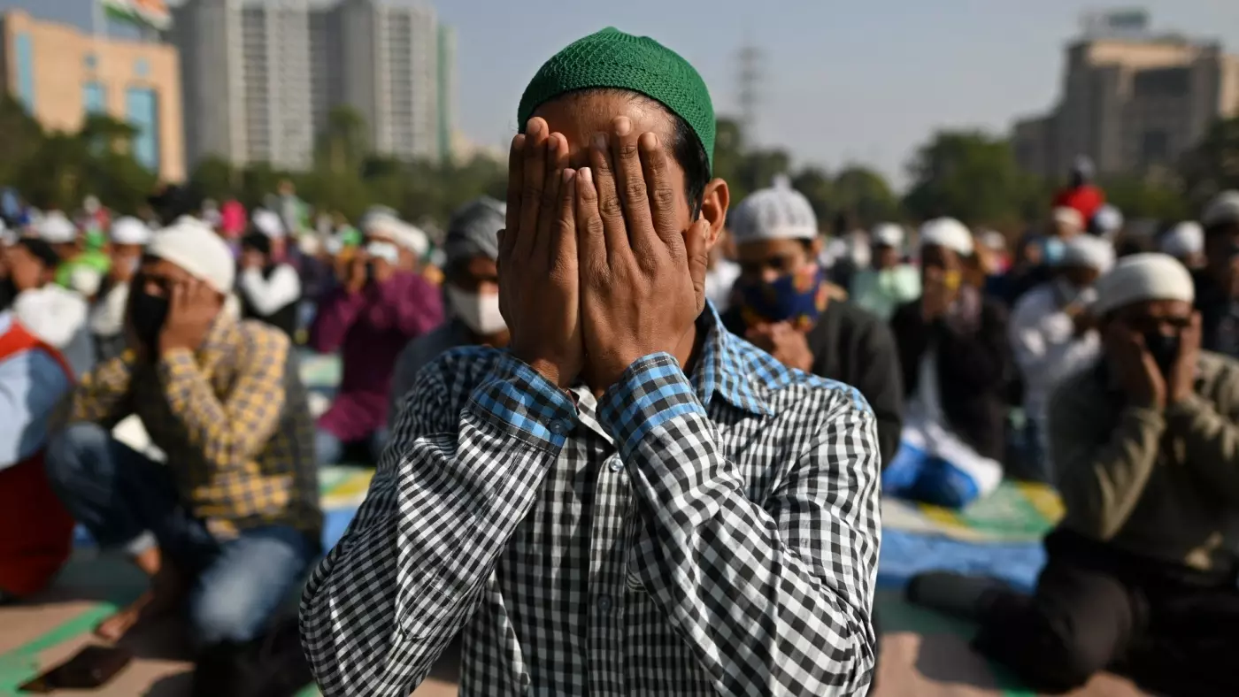 india muslims prayers 2021 afp.jpg
