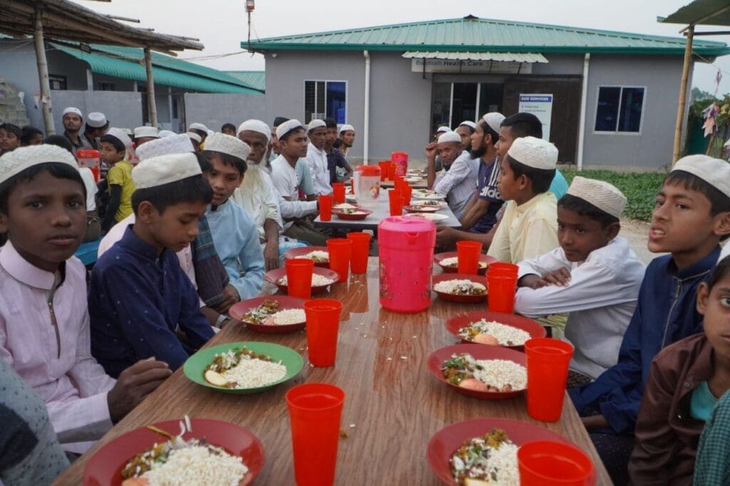 "وصل" تتفقد مخيمات اللاجئين الروهينجا في بنغلاديش خلال شهر رمضان 46 photo 2024 03 17 17 01 28