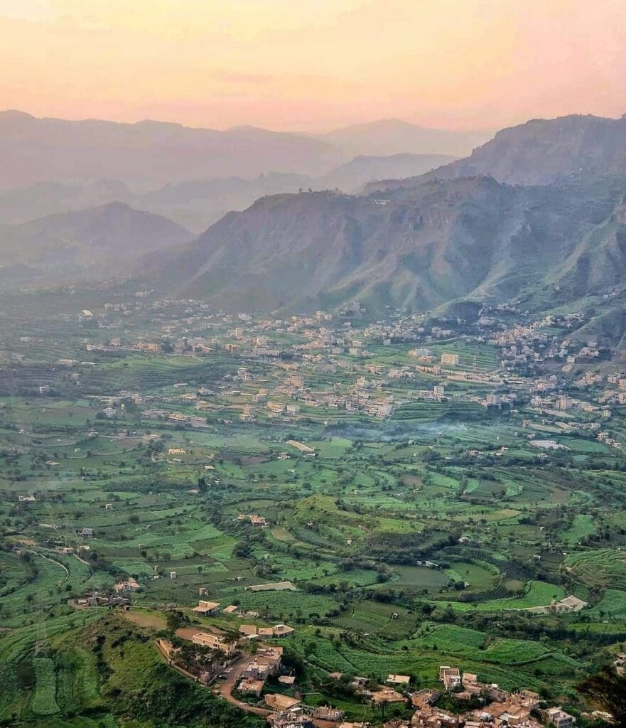 ٢٠٢٤١٠٠٤ ١٦٥٧٥٧