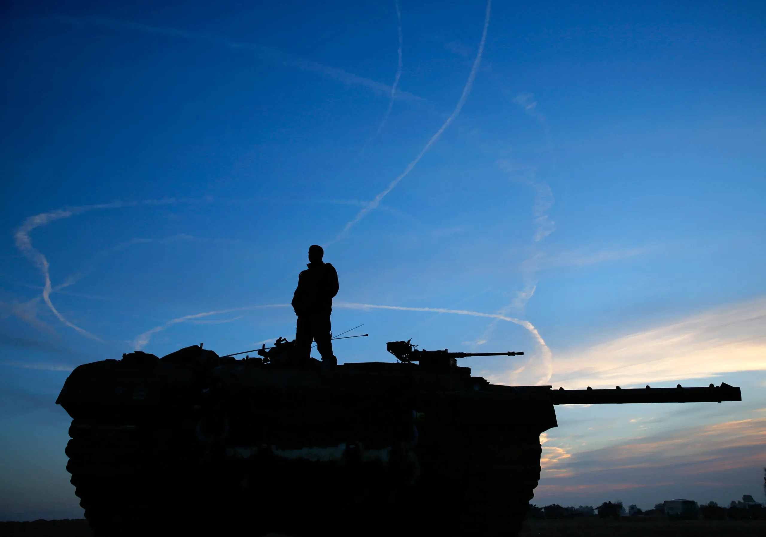 نظام الأسد يلتزم الصمت فيما يستمر الاحتلال في التصعيد 1 israeli soldier005 scaled