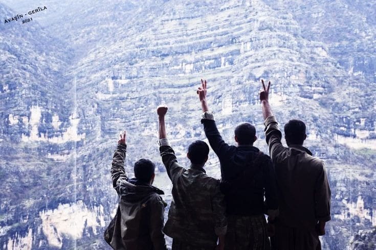 da780b7e764592a117a625d1c0710b79