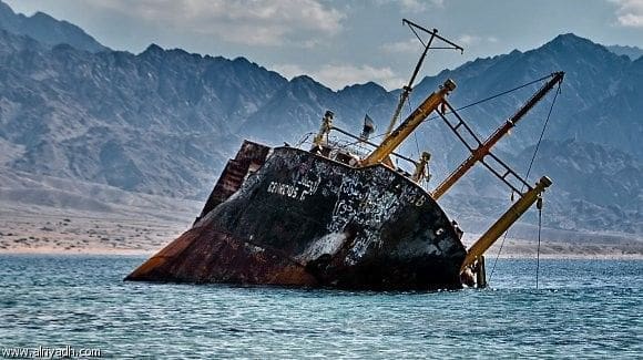 مقتل خمسة أشخاص على الأقل جراء انقلاب قارب للمهاجرين في المياه اليونانية