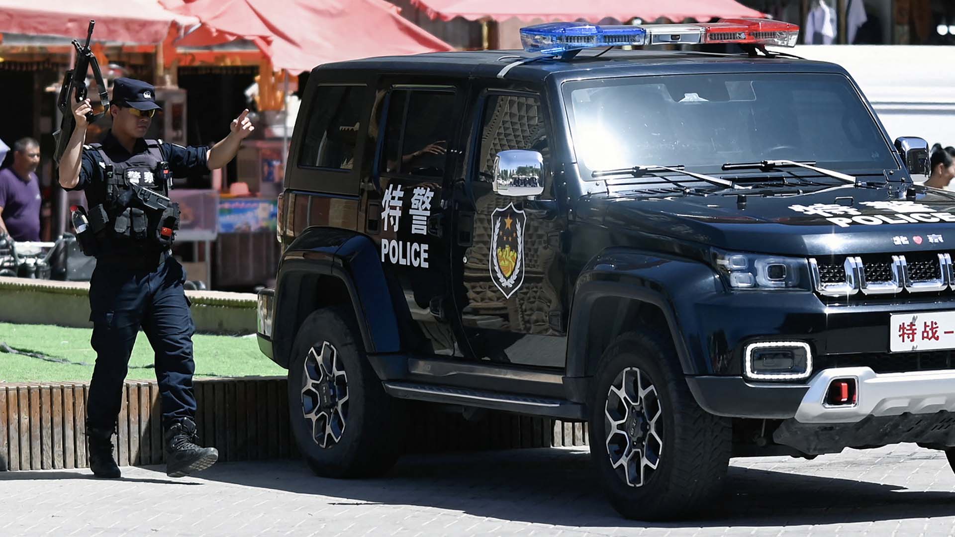 الأسلحة الصينية تتدفق إلى الولايات المتحدة ودول أخرى على الرغم من الدور المزعوم للمصنعين في قمع الاضطهاد الصيني