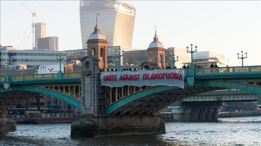 thumbs b c 359221e1df74101f76fa8f3044b25511