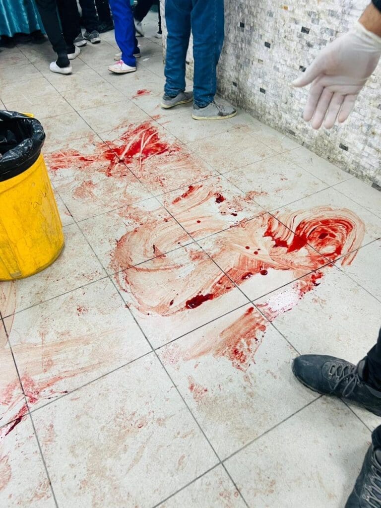 منك