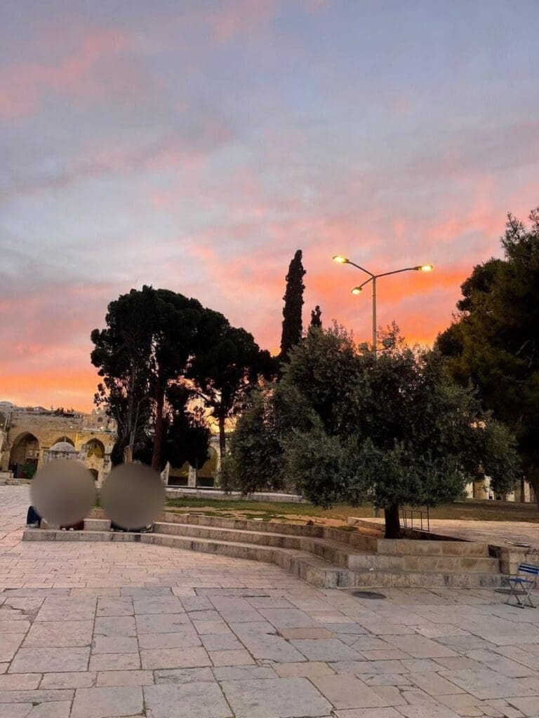 حصاد الأسبوع: أبرز الصور من العالم الإسلامي 20 IMG 20250509 213503 540