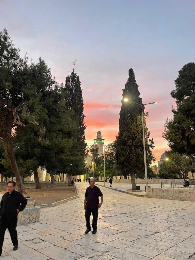 حصاد الأسبوع: أبرز الصور من العالم الإسلامي 18 IMG 20250509 213503 875