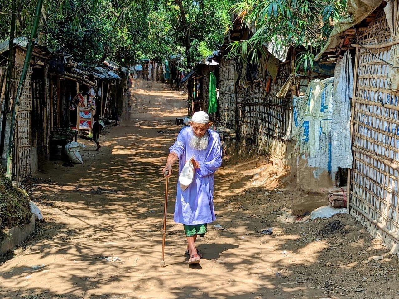 المحكمة العليا: إذا كان لاجئو الروهينجا يُعتبرون "أجانب" بموجب قانون الأجانب، فسيُعاملون وفقًا للقانون 60 المحكمة العليا: إذا كان لاجئو الروهينجا يُعتبرون “أجانب” بموجب قانون الأجانب، فسيُعاملون وفقًا للقانون