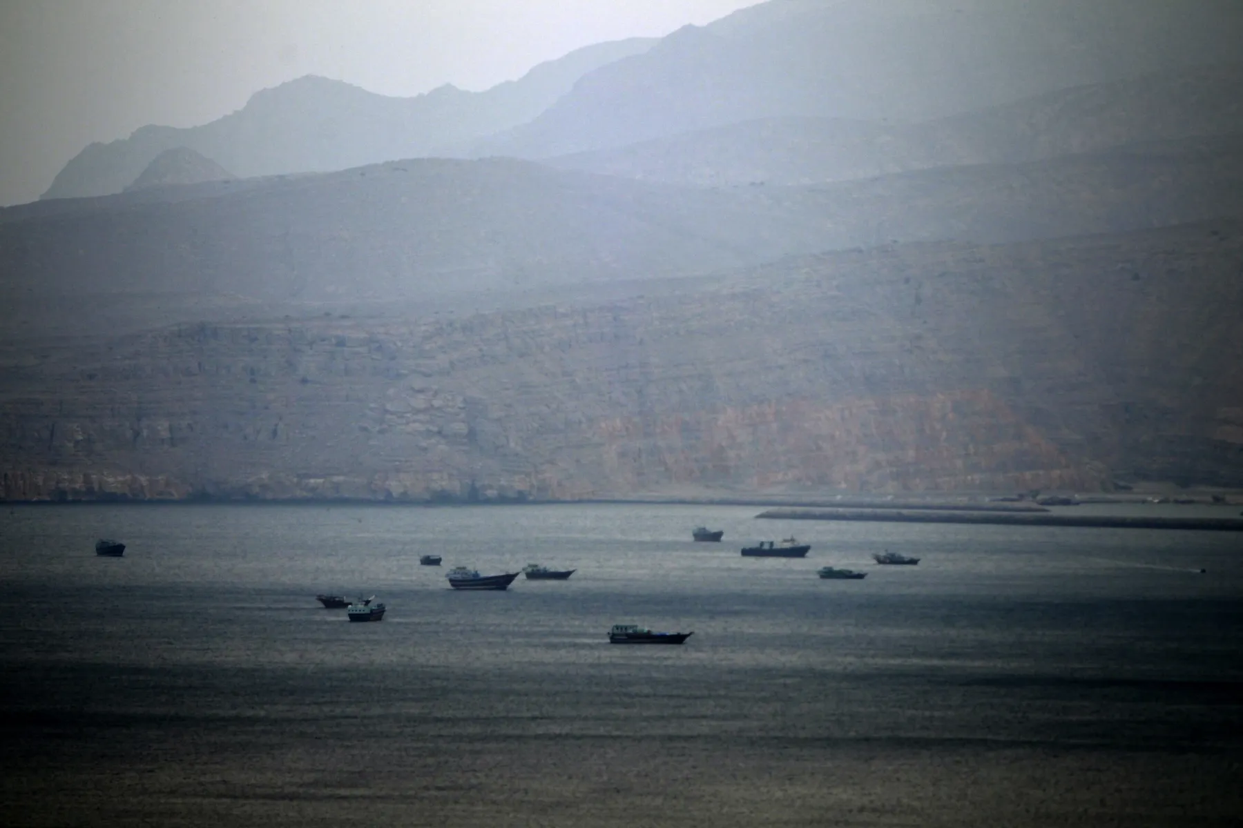 ماذا لو حاولت إيران إغلاق مضيق هرمز؟ 92 ماذا لو حاولت إيران إغلاق مضيق هرمز؟