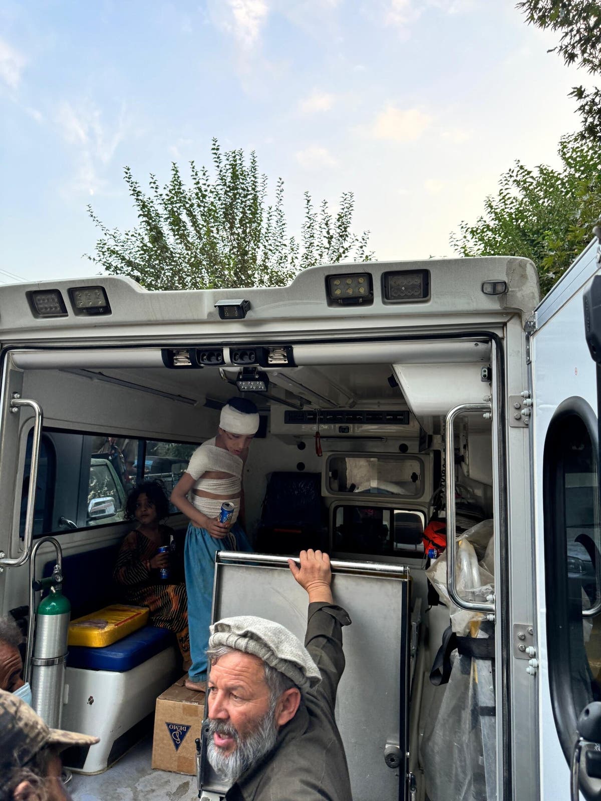 زلزال أفغانستان ... دمار لا يُعلم مداه، وتلكؤ غربي في إيصال المساعدات 1 02int afghanistan quake