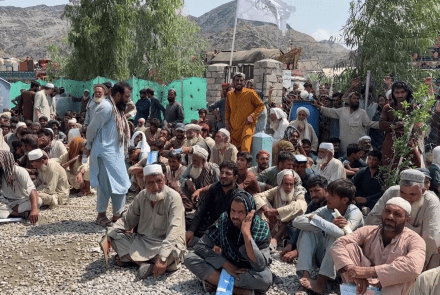 انتهاء الموعد النهائي لترحيل اللاجئين في باكستان: آلاف الأفغان يعودون إلى وطنهم