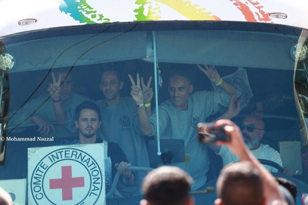 photo 2025 10 18 21 17 23