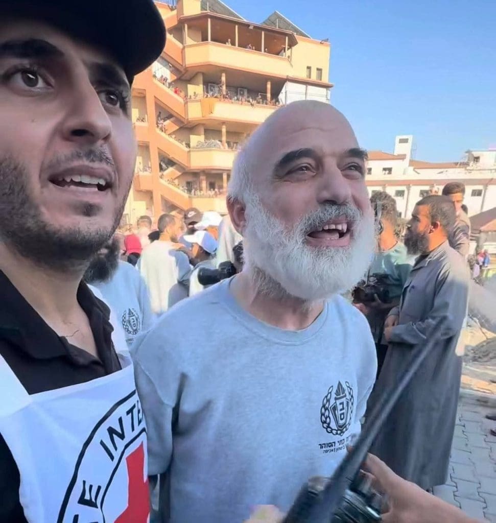 photo 2025 10 18 21 51 17