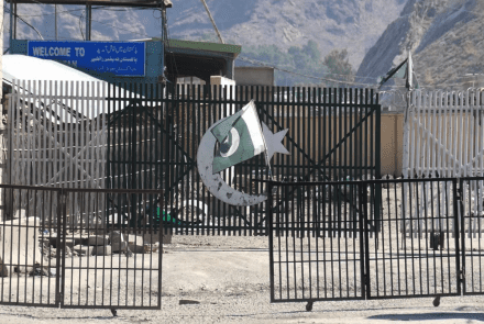 كابول: لن يُعاد فتح المعابر حتى الحصول على ضمانات موثوقة من باكستان