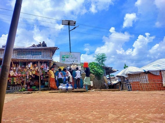 شحّ المياه في مخيمات الروهينجا: تقرير حول الأوضاع الراهنة لمجتمع الروهينجا 4 1000030672