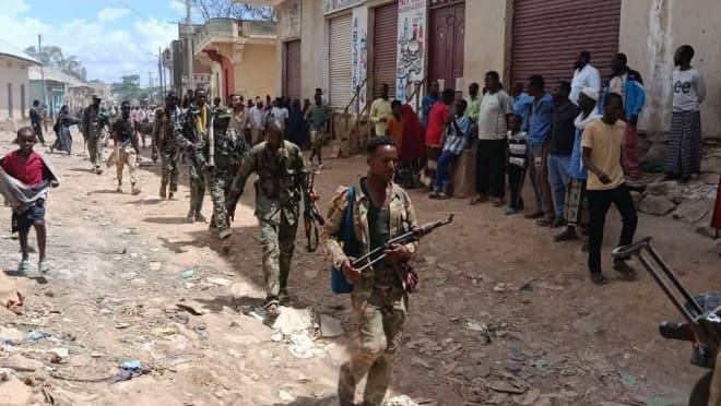 الجيش الصومالي يسيطر على مدينة بيدوا مقر ولاية جنوب غرب الصومال 2 1774870263659700202 1419891656820193 5432688599416677248 n