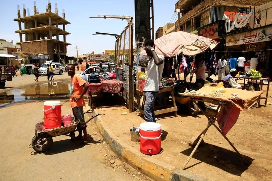 السودان في ظل حرب إيران: ارتدادات النار من الخليج إلى البحر الأحمر 3 السودان في ظل حرب إيران: ارتدادات النار من الخليج إلى البحر الأحمر