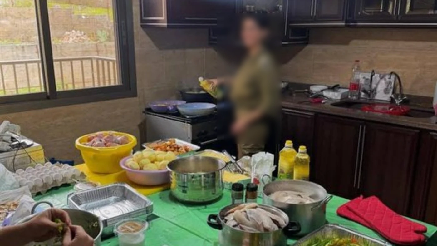 israeli soldier cooking southern lebanon home.jpg