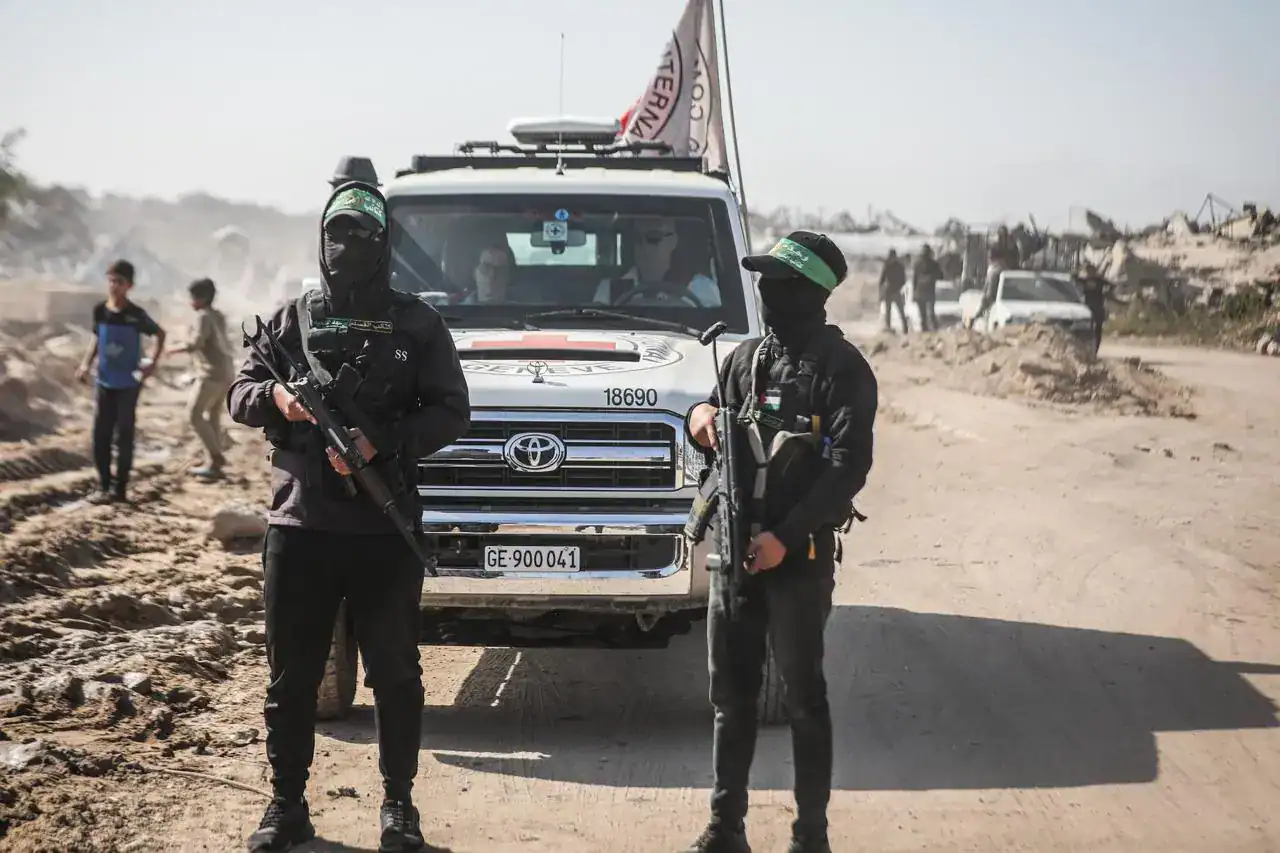 كتائب القسام قطاع غزة. ترجمة عبري