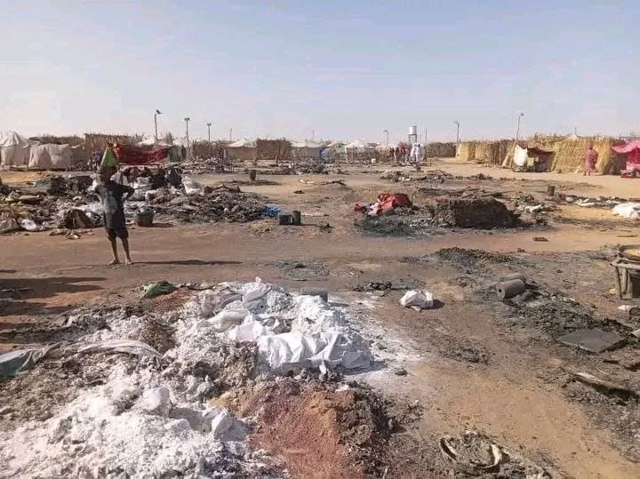 حريق يلتهم 54 خيمة بمركز لإيواء النازحين في الولاية الشمالية بالسودان 3 photo 2026 05 30 19 50 46 1