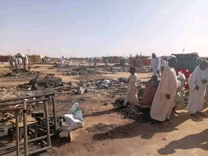 حريق يلتهم 54 خيمة بمركز لإيواء النازحين في الولاية الشمالية بالسودان 2 photo 2026 05 30 19 50 46 2